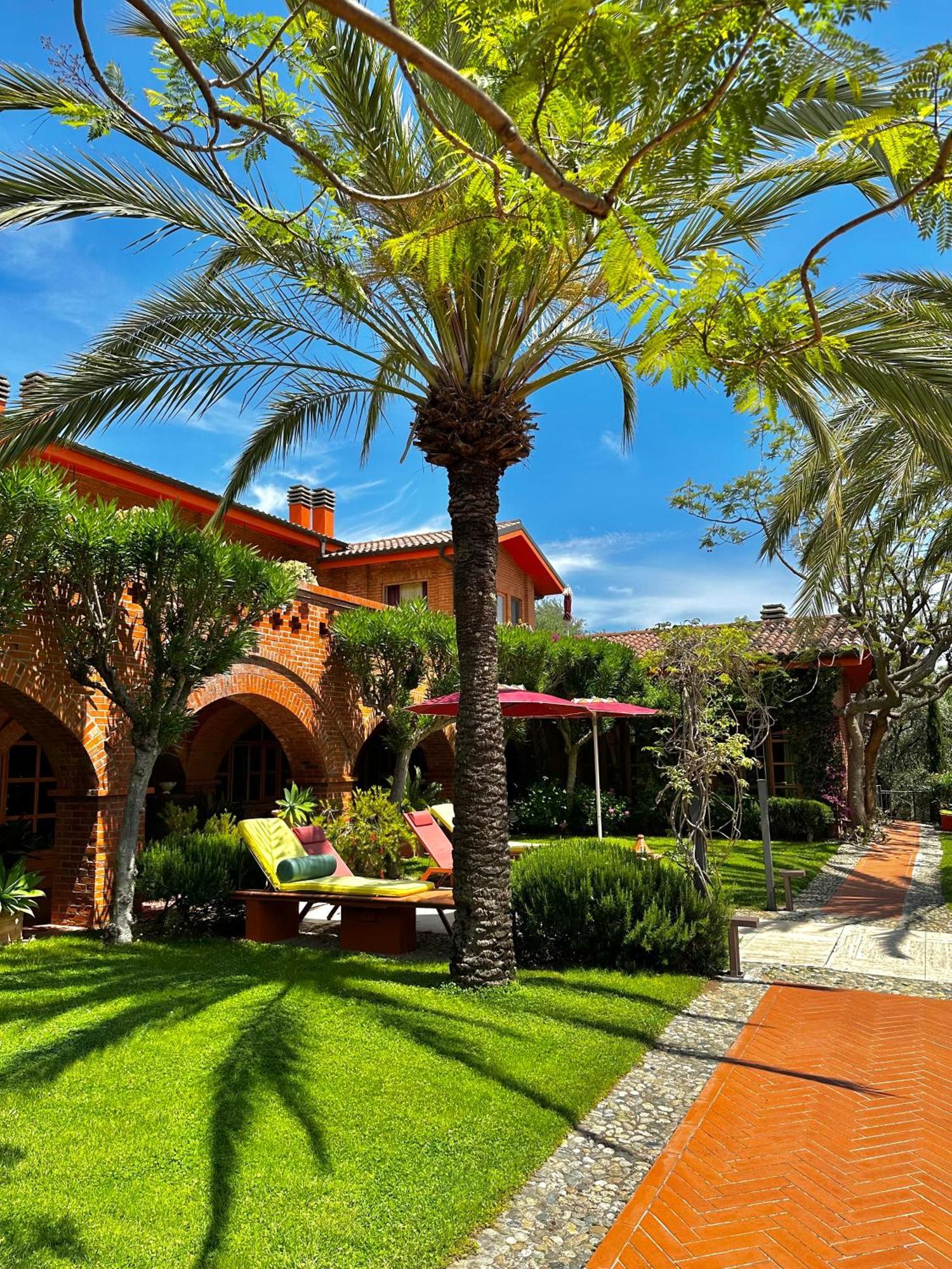 Apart-hotel Relais San Damian